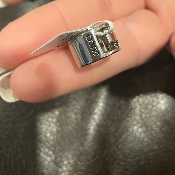 NEW Gucci Sterling Sliver 925 Round Pendant And Chain Necklace w/Box Dust Bag - Picture 11 of 12